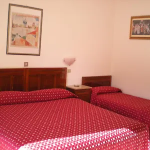 ** Hotel Dinosauro Italia